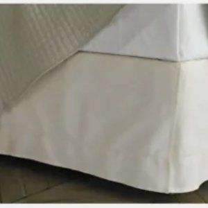 Fieldcrest Hemstitch Ivory Queen Bedskirt